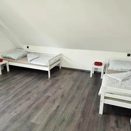 Séjour chez l'habitant Rentcenter79 *